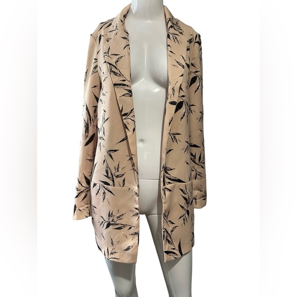 Dynamite pink and Black Nature Print Blazer - Picture 3 of 4